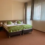 Centrooms