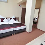 Centrooms * Έγκερ