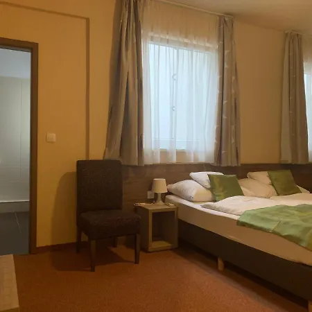 Centrooms 酒店 埃格尔