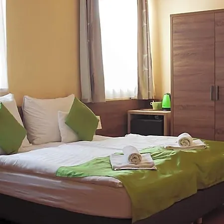 Hotell Centrooms *