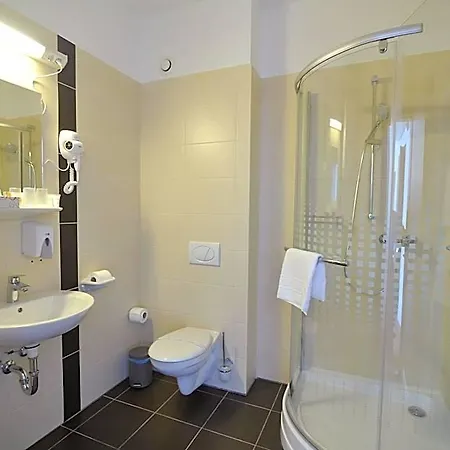 Centrooms Hotell *