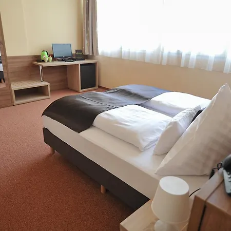 酒店 Centrooms *