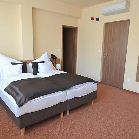 Centrooms Hotel